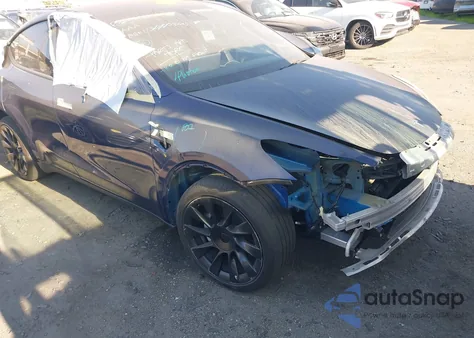 2021 Tesla Model Y Long Range Dual Motor All-Wheel Drive из США, поврежденный, VIN 5YJYGDEE8MF061565